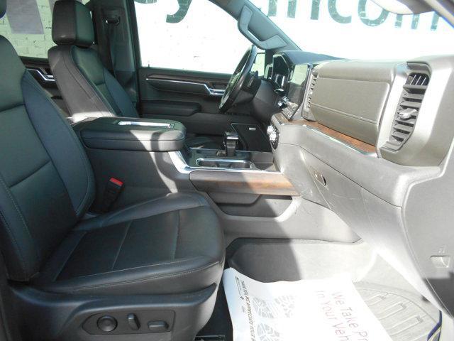 used 2022 GMC Sierra 1500 car, priced at $43,880