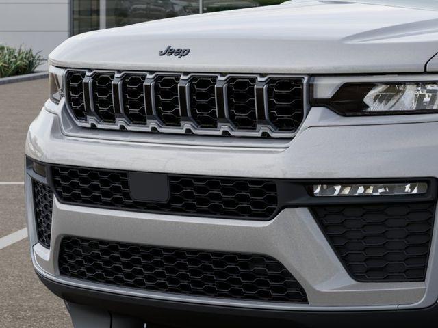 new 2026 Jeep Grand Cherokee car, priced at $48,580