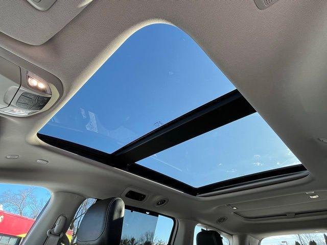 used 2021 Chrysler Pacifica car, priced at $23,997