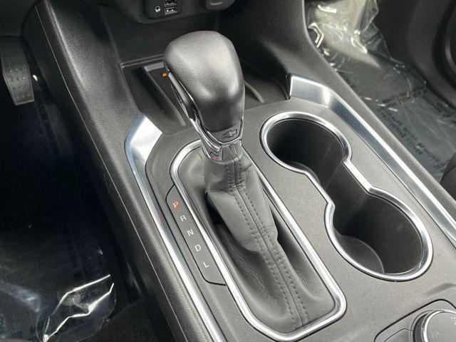 used 2022 Chevrolet Traverse car, priced at $23,999