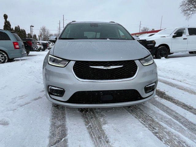used 2023 Chrysler Pacifica car, priced at $27,798