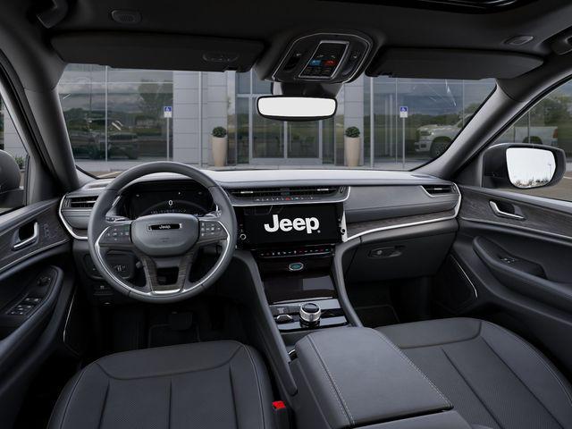 new 2026 Jeep Grand Cherokee car, priced at $52,225