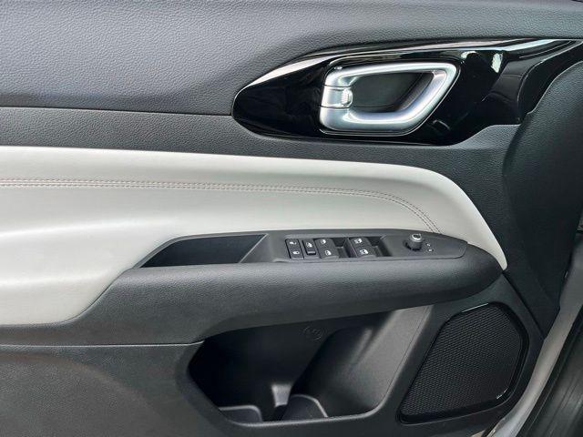 used 2024 Jeep Compass car, priced at $25,796