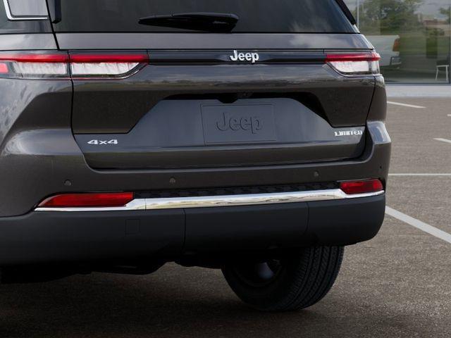 new 2026 Jeep Grand Cherokee car, priced at $45,985