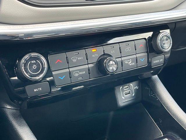 used 2024 Jeep Compass car, priced at $25,999