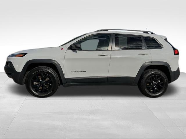 used 2018 Jeep Cherokee car, priced at $17,999