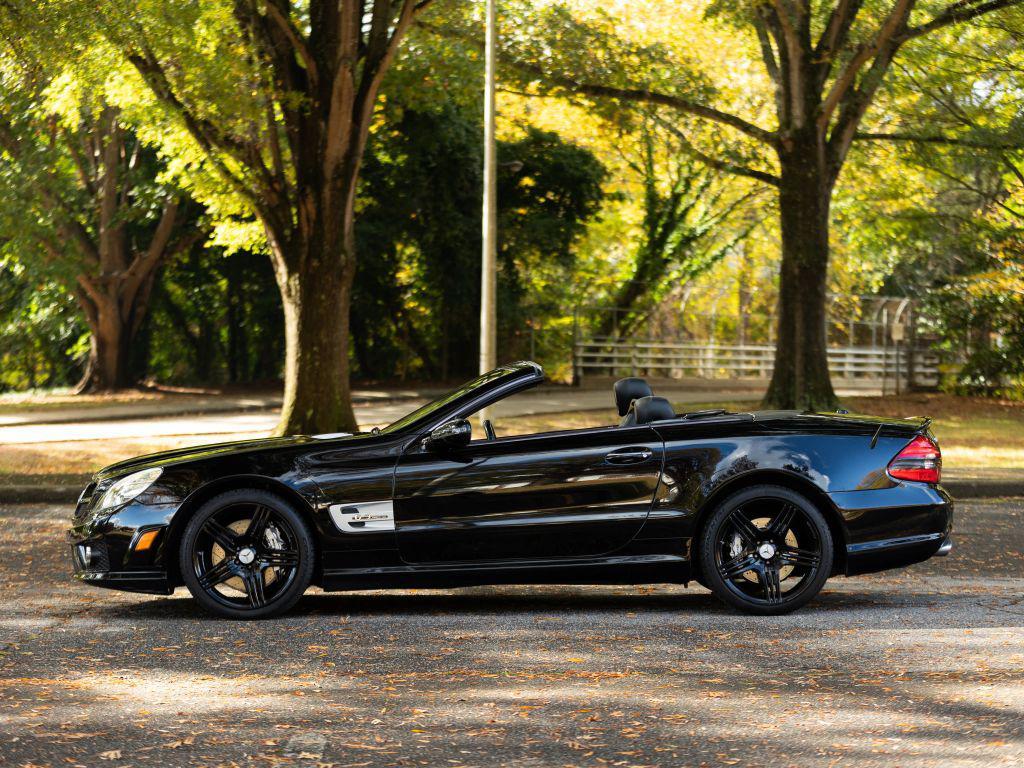 used 2009 Mercedes-Benz SL-Class car, priced at $24,495