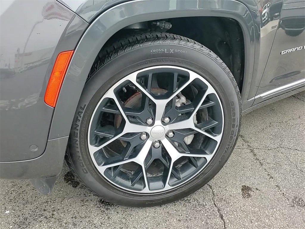 used 2024 Jeep Grand Cherokee car, priced at $42,750