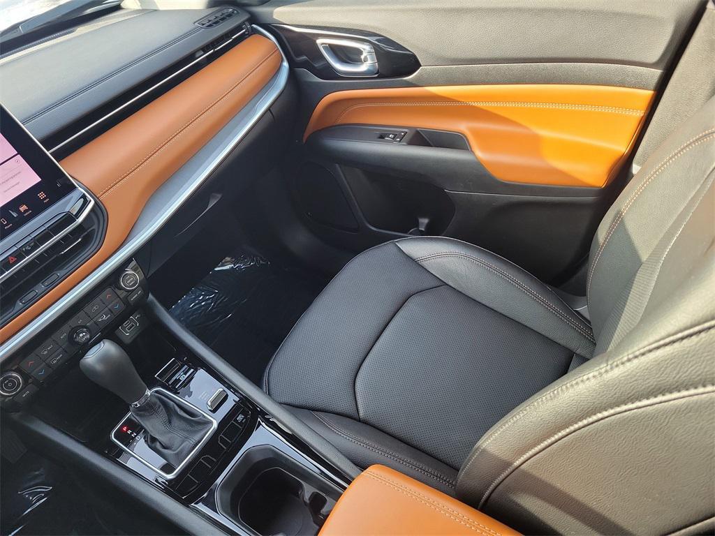 used 2024 Jeep Compass car, priced at $22,000