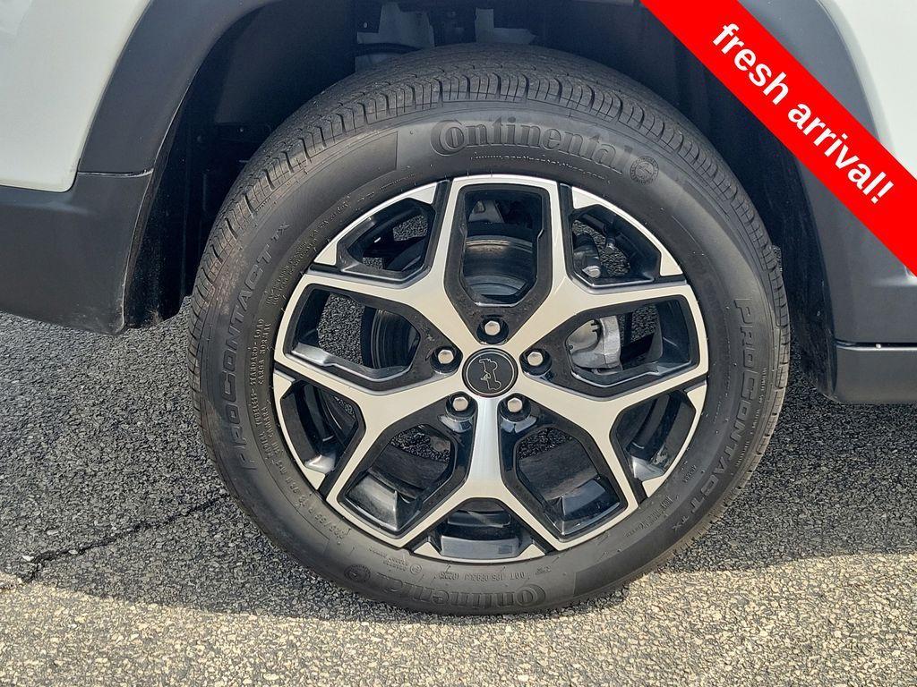 used 2025 Jeep Compass car, priced at $25,950