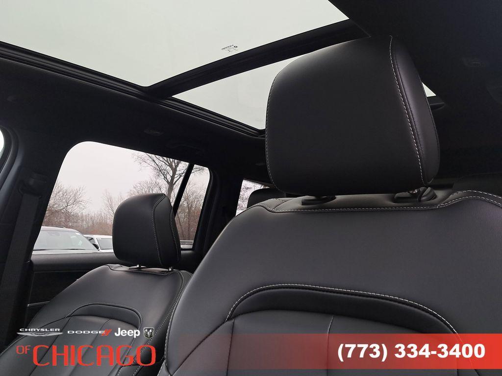 new 2025 Jeep Grand Cherokee car, priced at $41,235