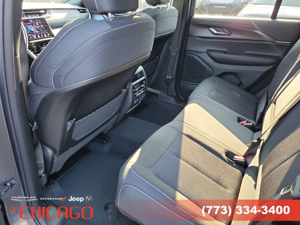 new 2025 Jeep Grand Cherokee car, priced at $34,170