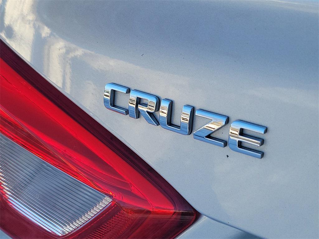 used 2016 Chevrolet Cruze car, priced at $7,500