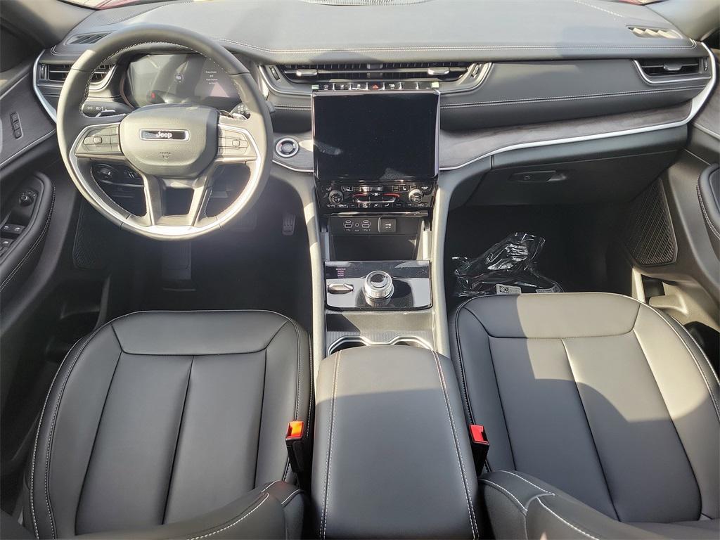 used 2025 Jeep Grand Cherokee car, priced at $41,000