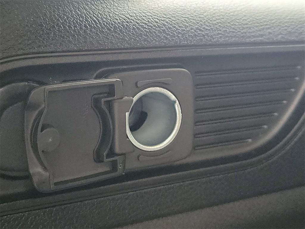 used 2024 Jeep Grand Cherokee car, priced at $30,250