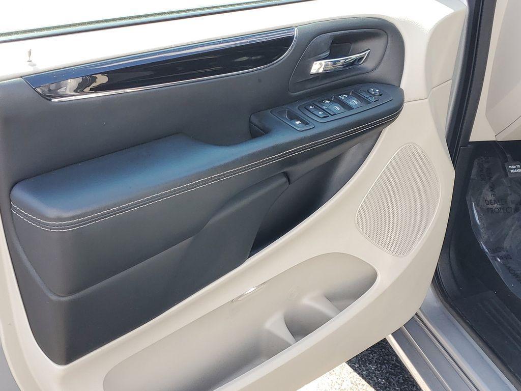 used 2018 Dodge Grand Caravan car, priced at $14,617