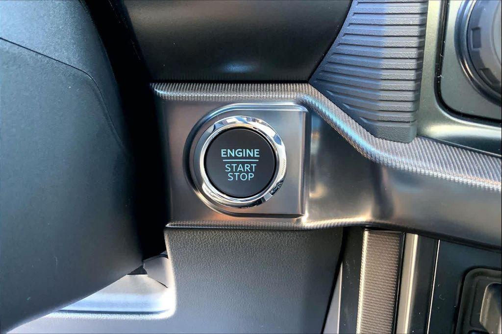 new 2025 Ford F-150 car, priced at $77,402