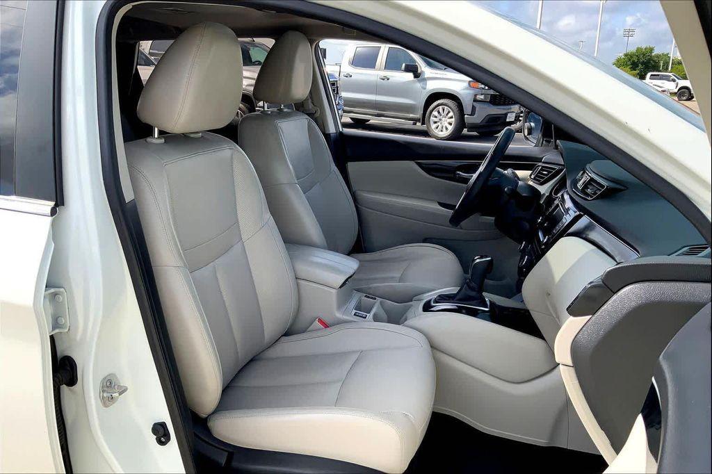 used 2019 Nissan Rogue Sport car, priced at $17,407