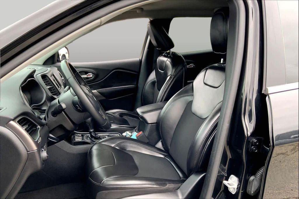 used 2020 Jeep Cherokee car, priced at $17,220