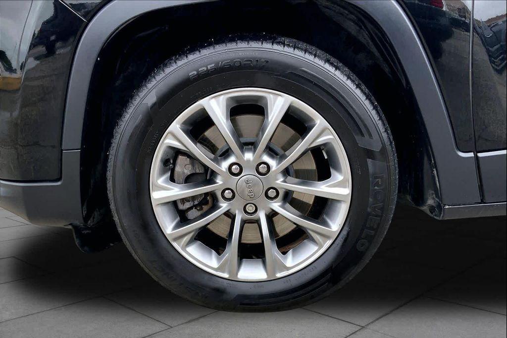 used 2020 Jeep Cherokee car, priced at $17,220