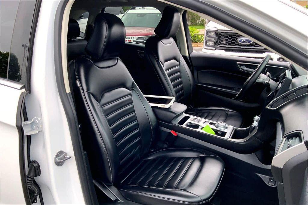 used 2022 Ford Edge car, priced at $19,633