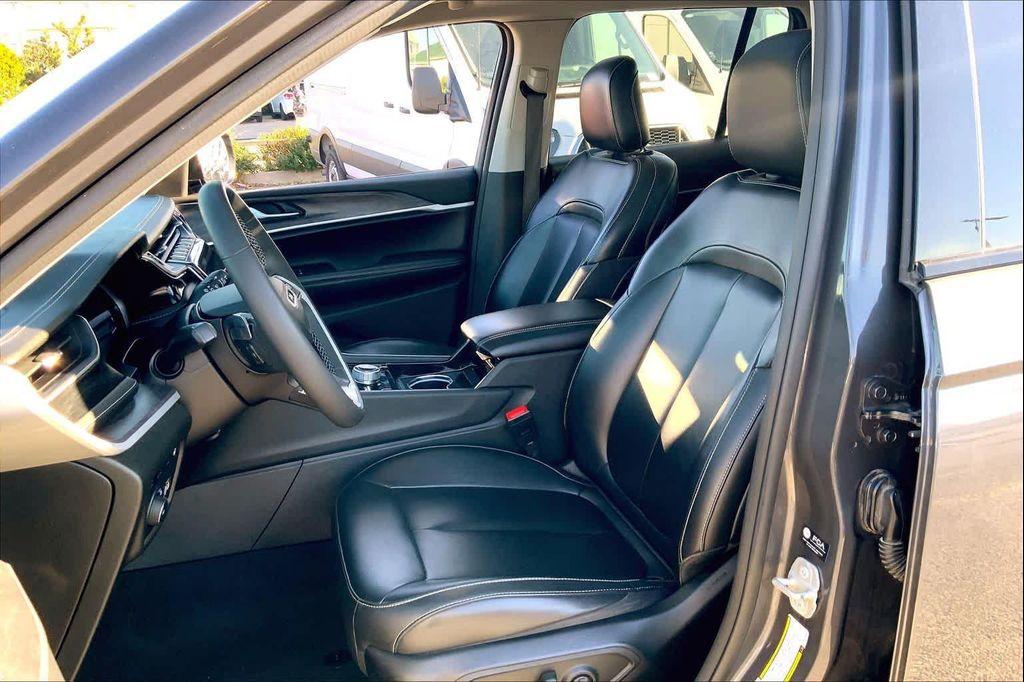 used 2023 Jeep Grand Cherokee 4xe car, priced at $22,756