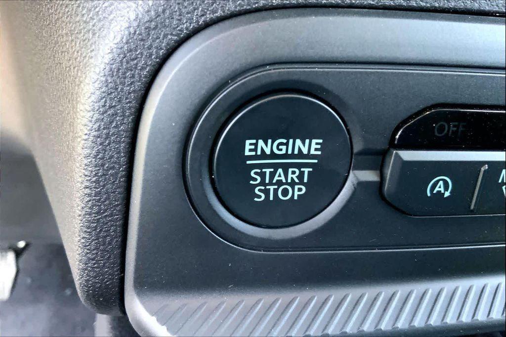 new 2025 Ford Bronco Sport car, priced at $36,268