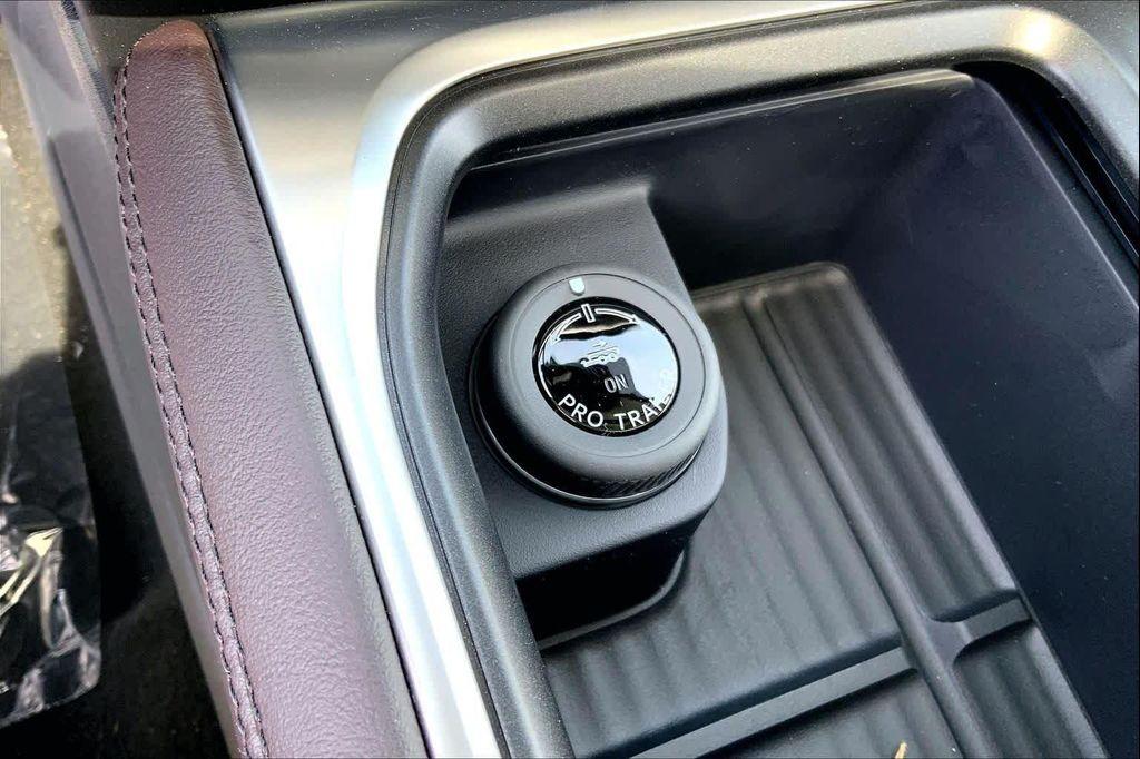 new 2026 Ford Expedition car, priced at $88,829