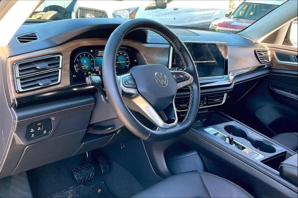 used 2025 Volkswagen Atlas car, priced at $27,588