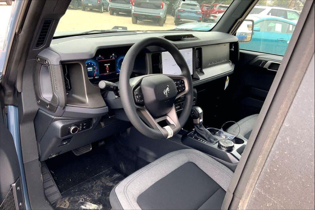 new 2025 Ford Bronco car, priced at $42,028