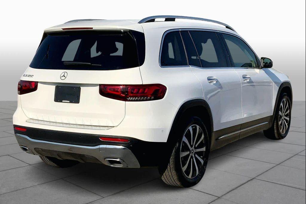 used 2021 Mercedes-Benz GLB 250 car, priced at $19,888