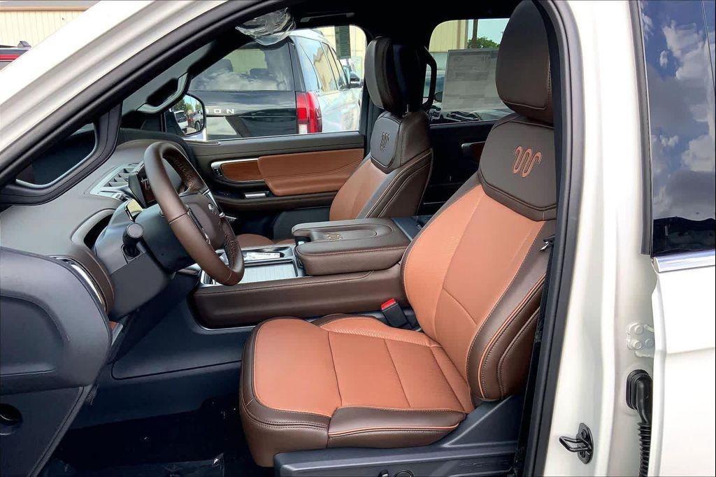 new 2026 Ford Expedition car, priced at $85,523