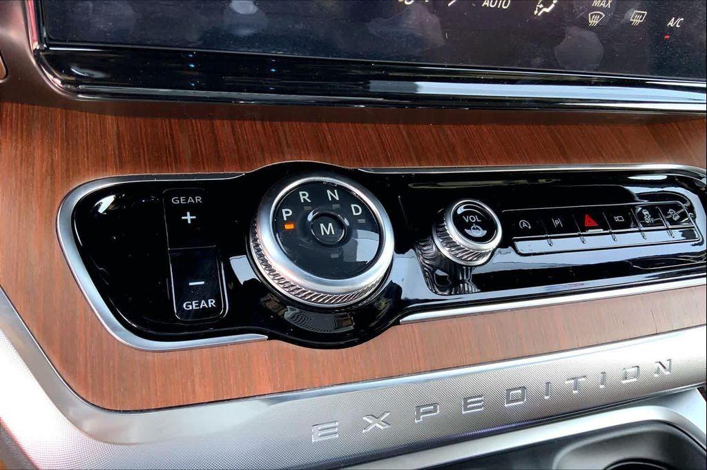 new 2026 Ford Expedition car, priced at $88,150