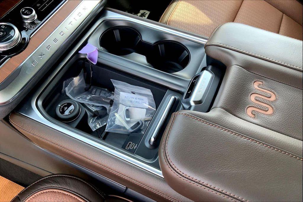 new 2026 Ford Expedition car, priced at $88,150