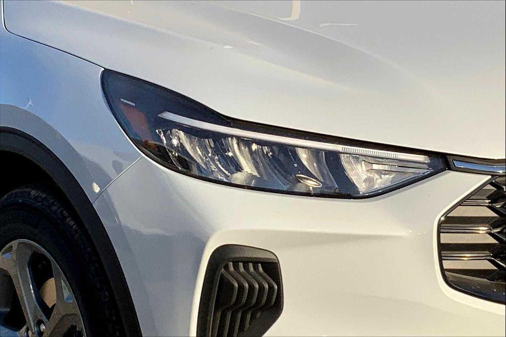 new 2026 Ford Escape car, priced at $30,142