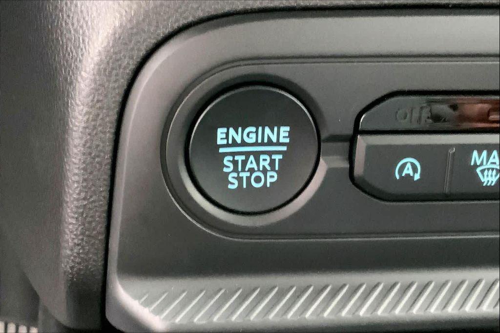 new 2025 Ford Bronco Sport car, priced at $32,129