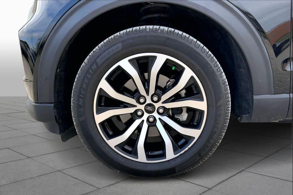 used 2021 Ford Explorer car, priced at $26,722