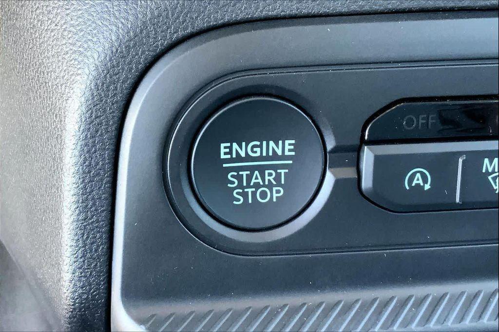 new 2025 Ford Bronco Sport car, priced at $31,734