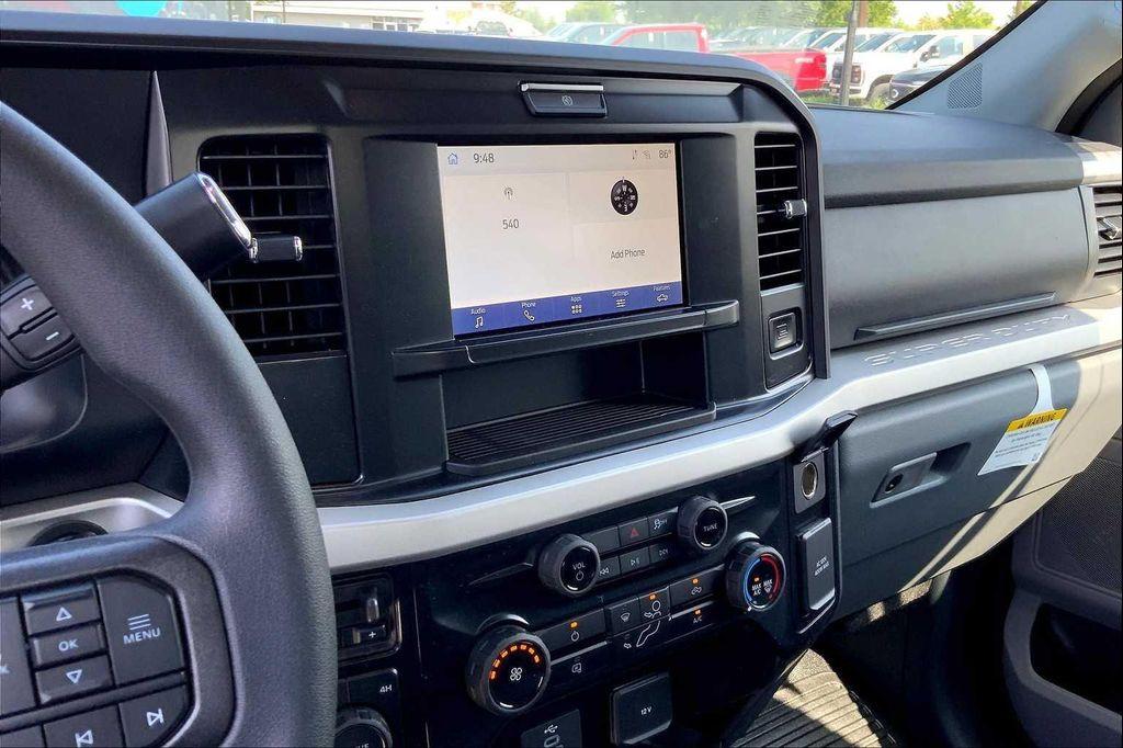 new 2025 Ford F-450 car, priced at $65,345