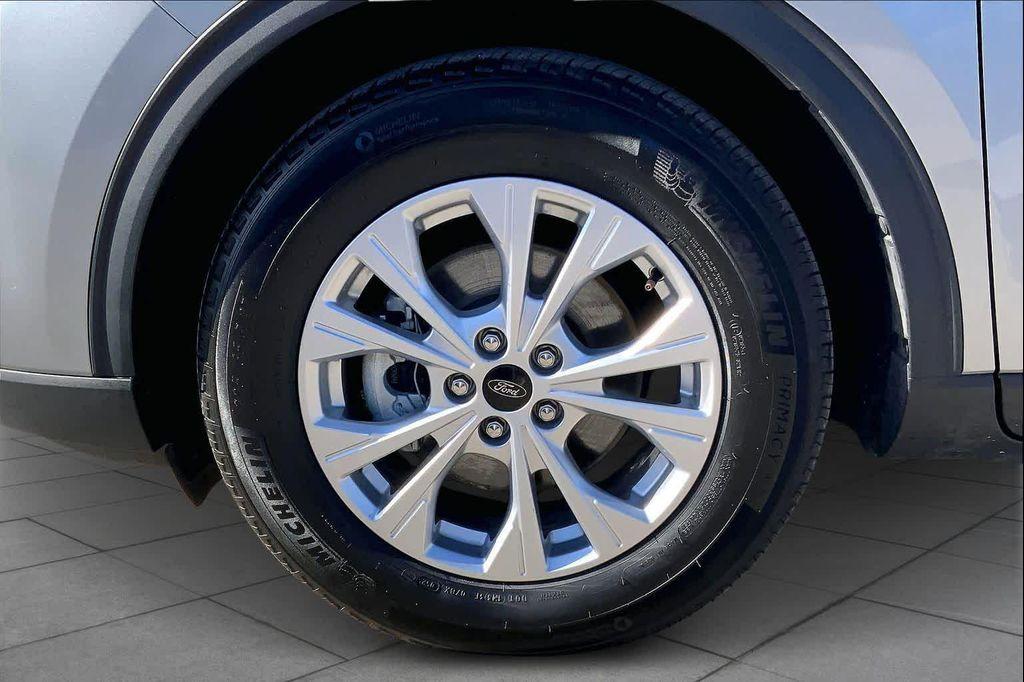 used 2024 Ford Escape car, priced at $19,996