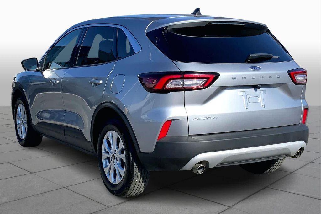 used 2024 Ford Escape car, priced at $19,996