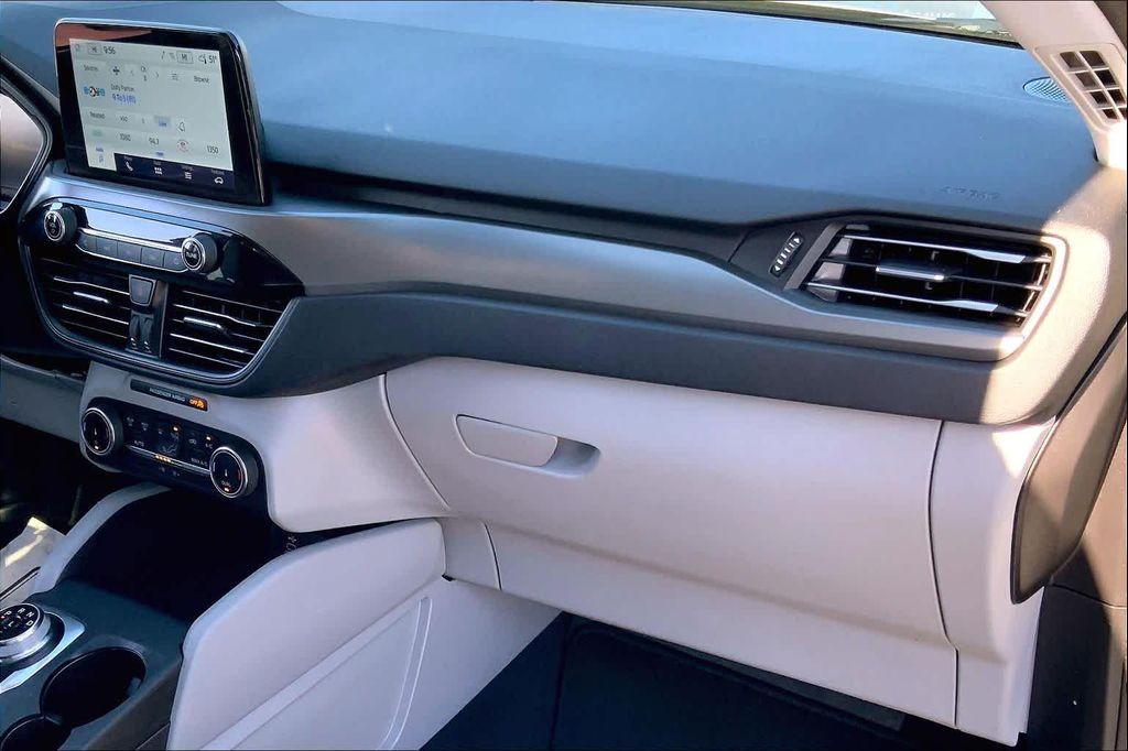 used 2024 Ford Escape car, priced at $19,996