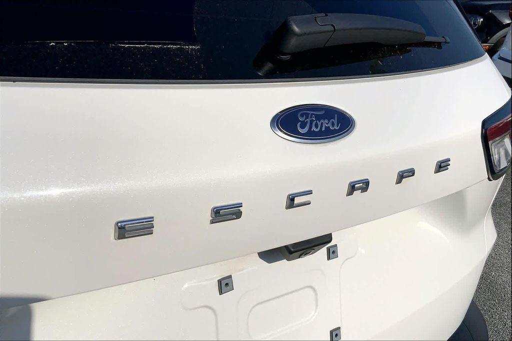 used 2022 Ford Escape car, priced at $20,849