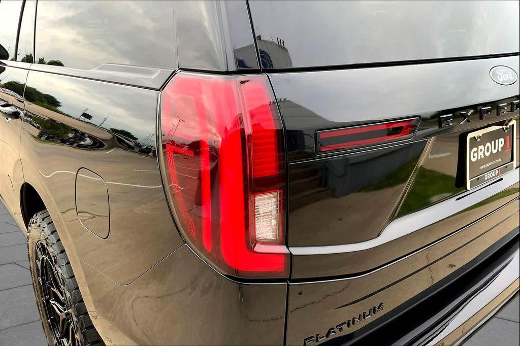 new 2026 Ford Expedition car, priced at $99,960