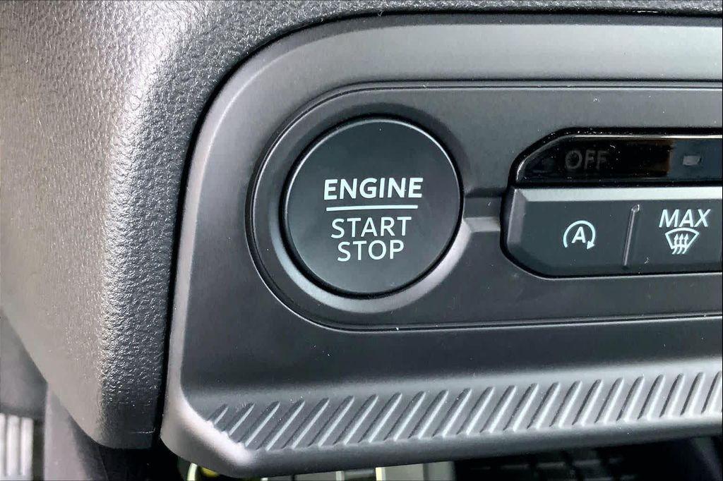 new 2025 Ford Bronco Sport car, priced at $39,486