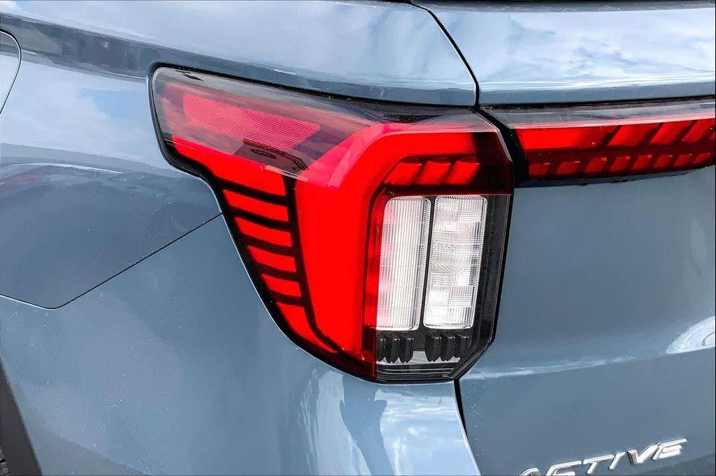 new 2026 Ford Explorer car, priced at $40,069