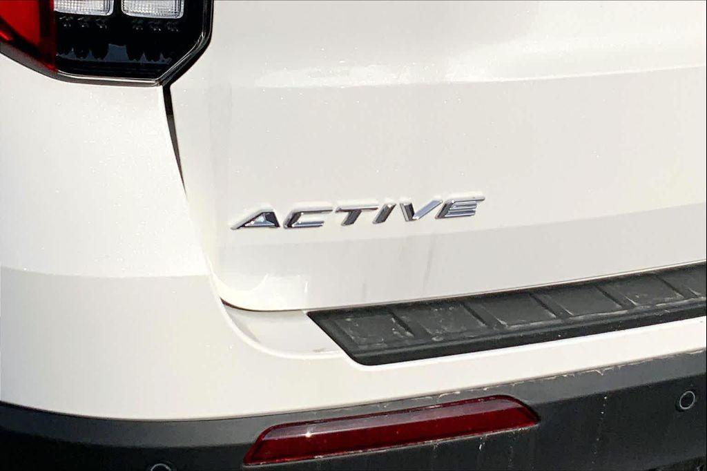 new 2026 Ford Explorer car, priced at $40,952