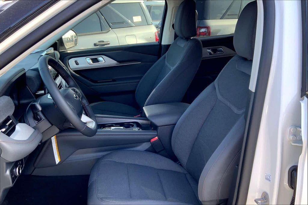 new 2026 Ford Explorer car, priced at $40,952