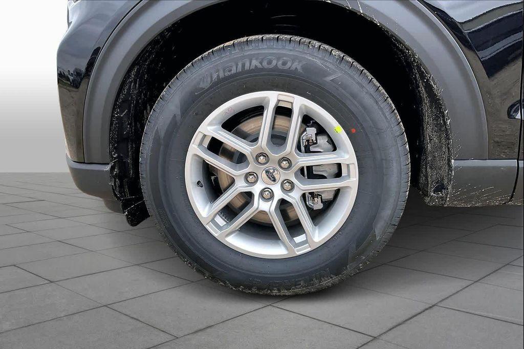 new 2026 Ford Explorer car, priced at $39,810