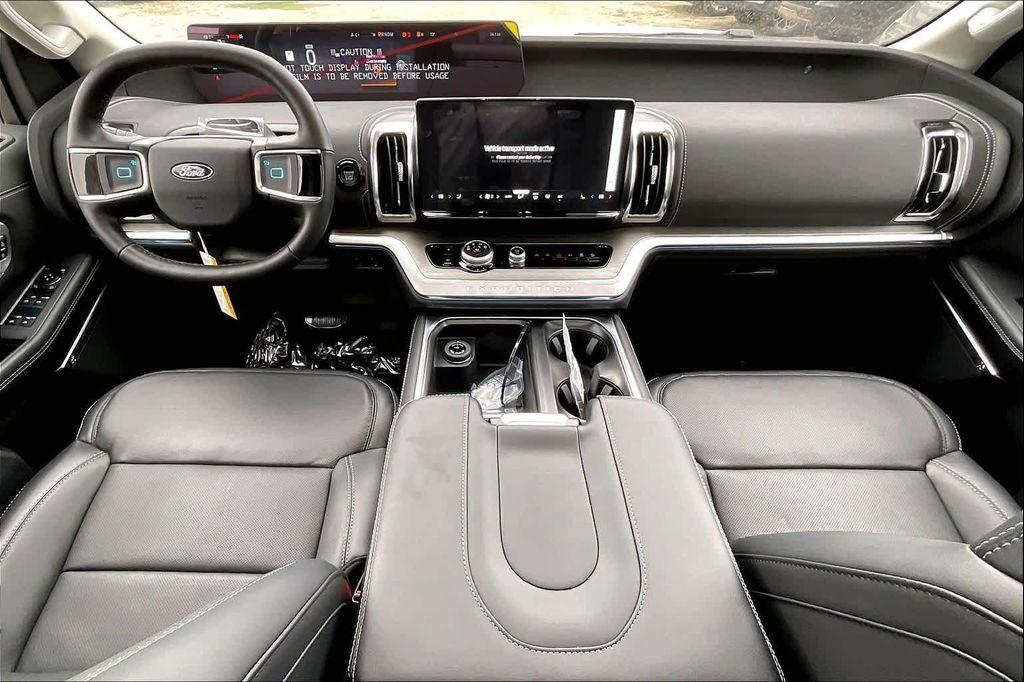 new 2026 Ford Expedition car, priced at $76,280